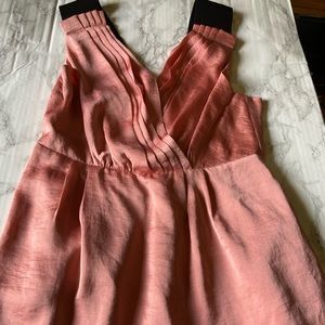 BCBG peach dress with pockets